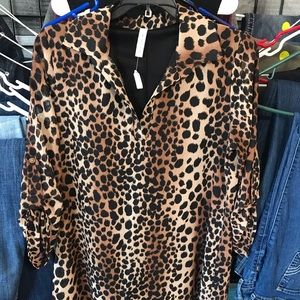 Gently worn size Med shirt